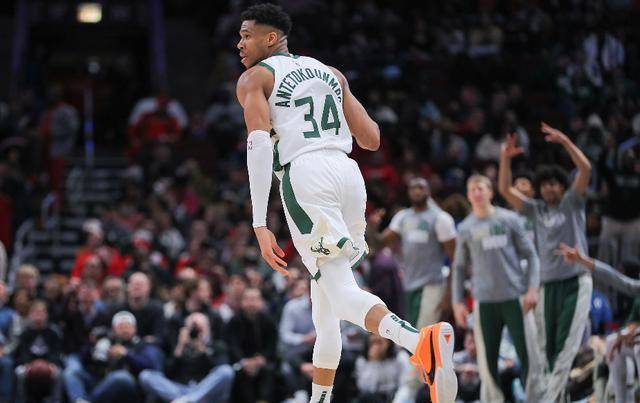 九游-字母哥在西班牙队比赛中夺冠，晋级下一阶段引发热议！热度持续攀升(12年西班牙夺冠阵容名单)