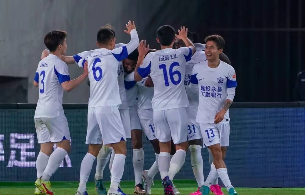 九游APP-关于羽毛球附加赛焦点战：祁连雄狮队淘汰对手塞外雷豹队，外线火力全开。技战术储备厚实的信息